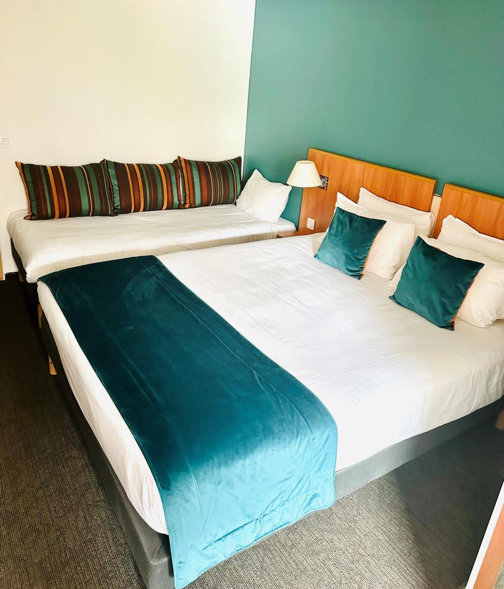 Kyriad Paris Sud Les Ulis Courtaboeuf Экстерьер фото