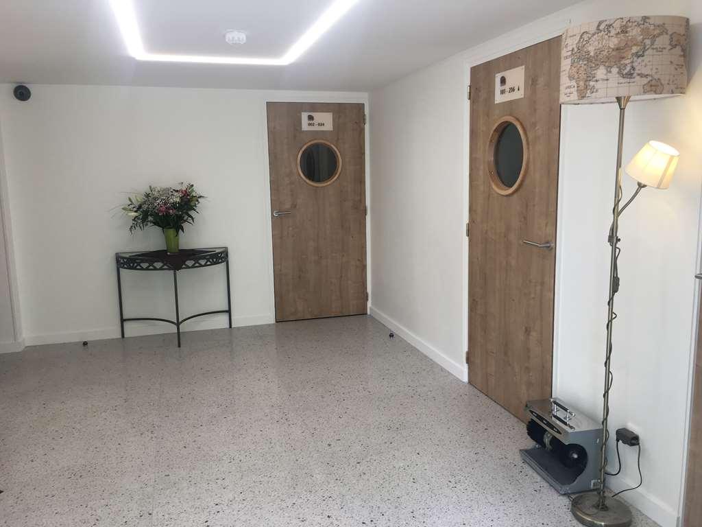 Kyriad Paris Sud Les Ulis Courtaboeuf Интерьер фото